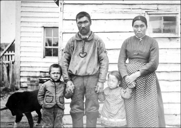 John Paulo and family, 1891