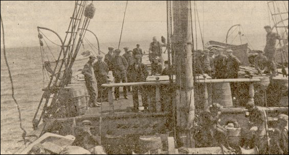 S.S. Neptun — Fishing crews on way to the c