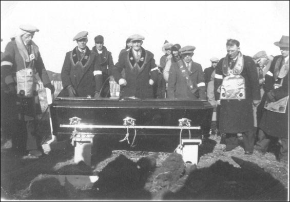 Funérailles d'Edwin Noseworthy à Fair Island