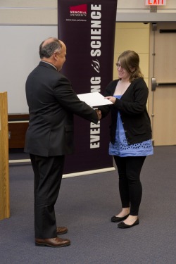Sarah Dinn receiving the Visentin Award from Dr. Kachanoski