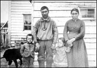 John Paulo and family, 1891