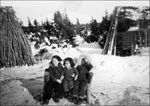Elson Children in Rocky Bay