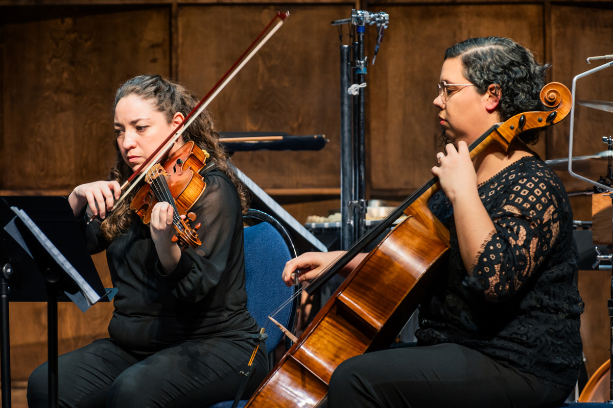 Rosaura and Nulibeth performing on prestige instruments.
