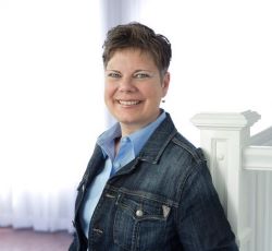 Dr. Catherine de Boer